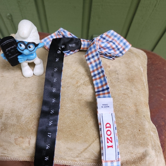 IZOD Boys Bow Tie In White, Blue and Orange Classic Plaid - Picture 3 of 5